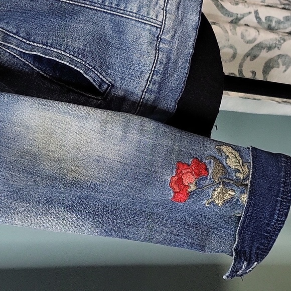 Denim embroidered stretch jacket size medium by vintage American blues - Picture 3 of 5